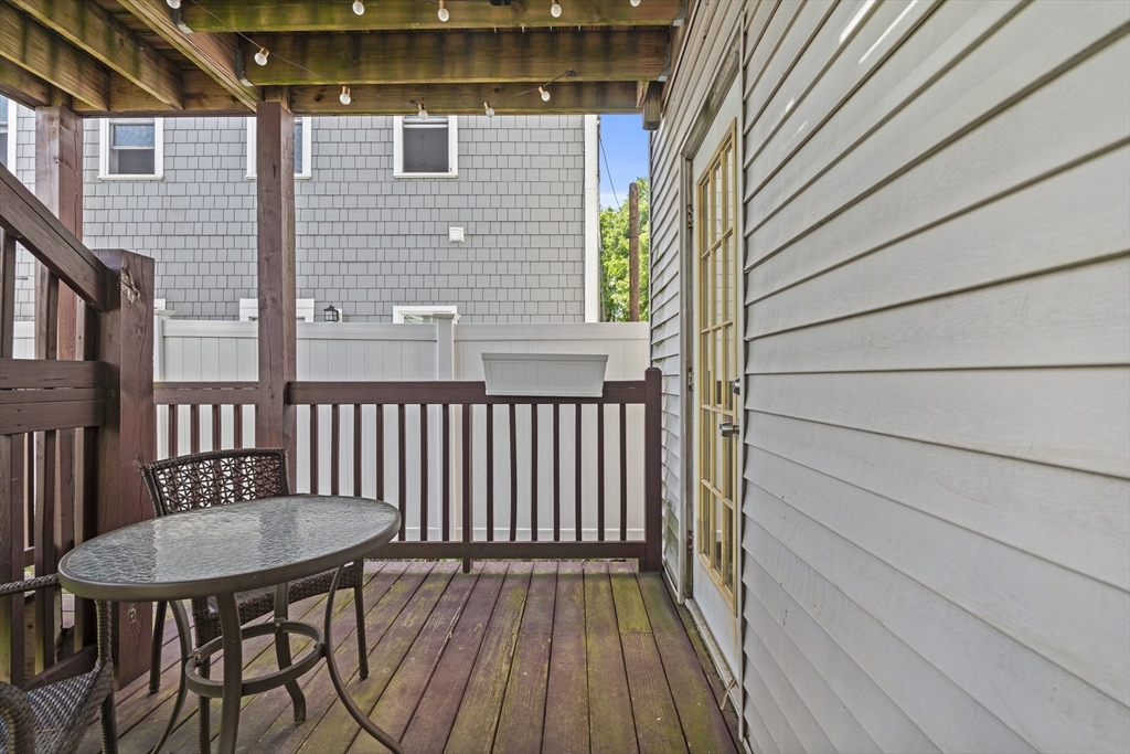 180 W 8th, South Boston