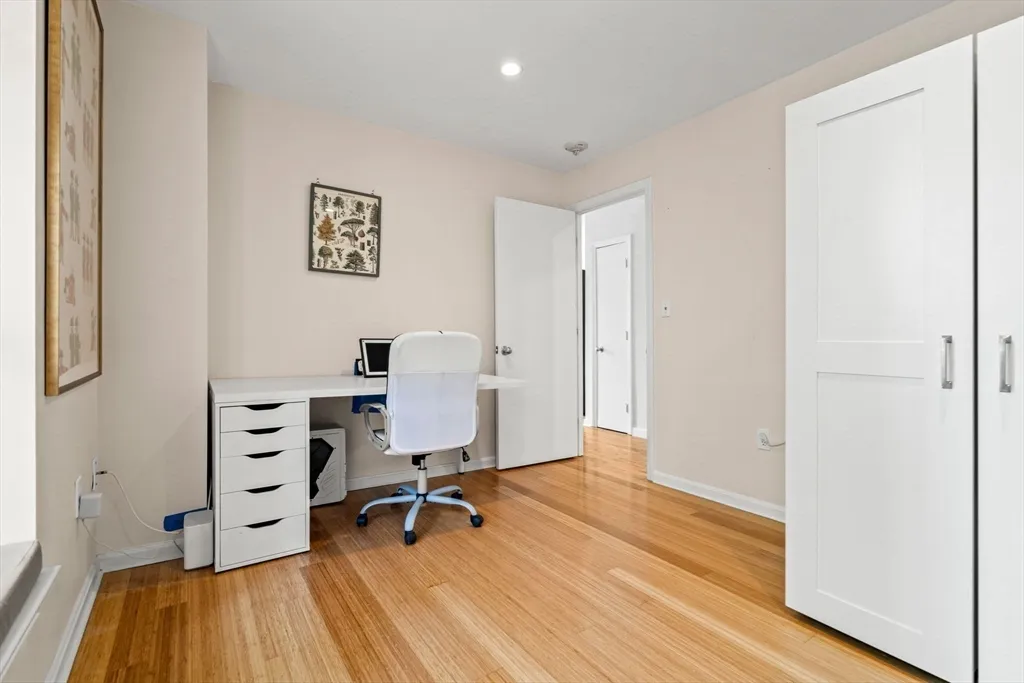 2 Clarendon St, South End