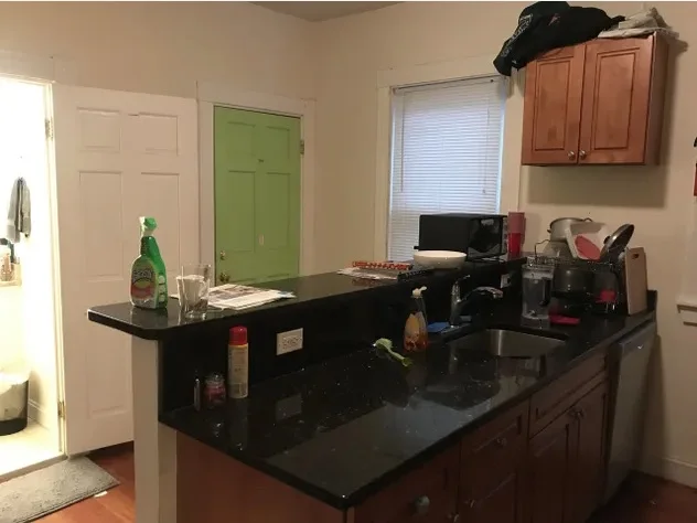 8 Carmel St, Mission Hill