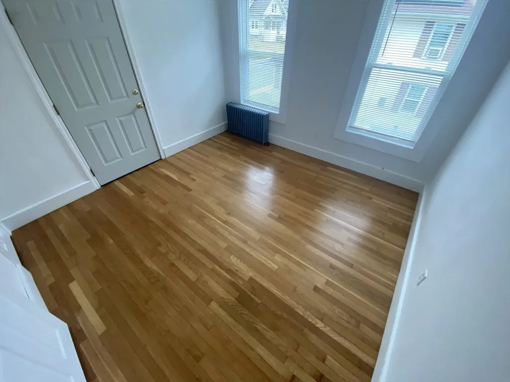 35 Grant St, Milford