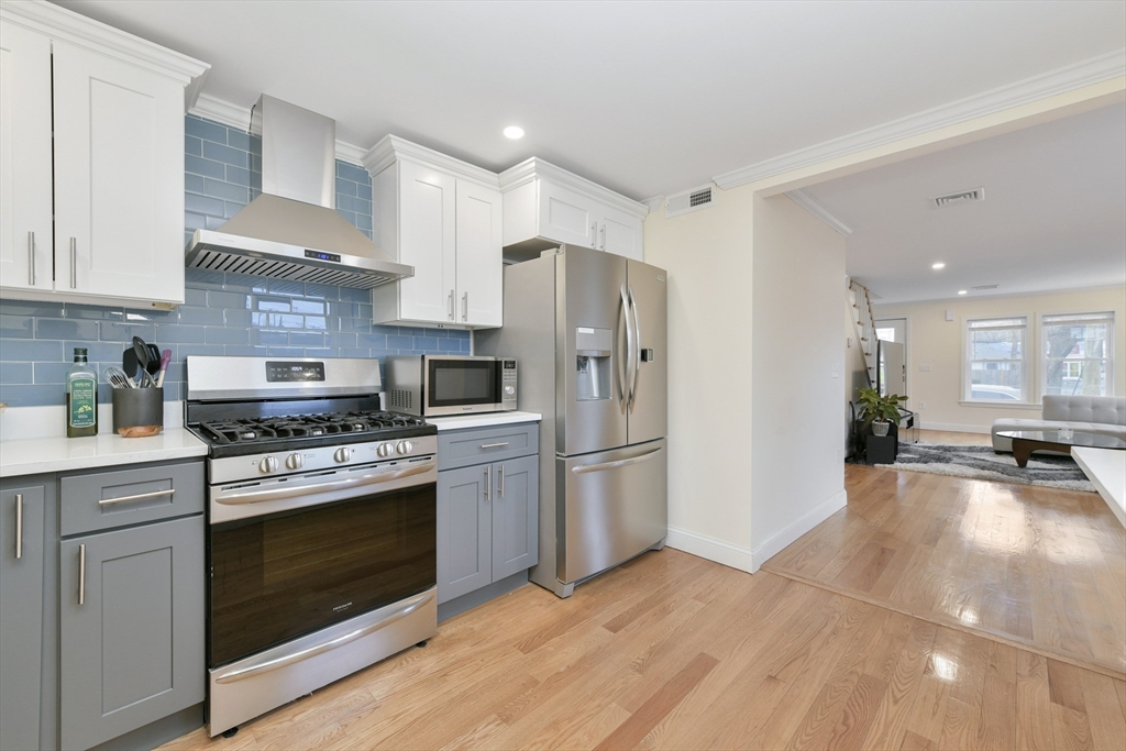 52 High St, Woburn Highlands