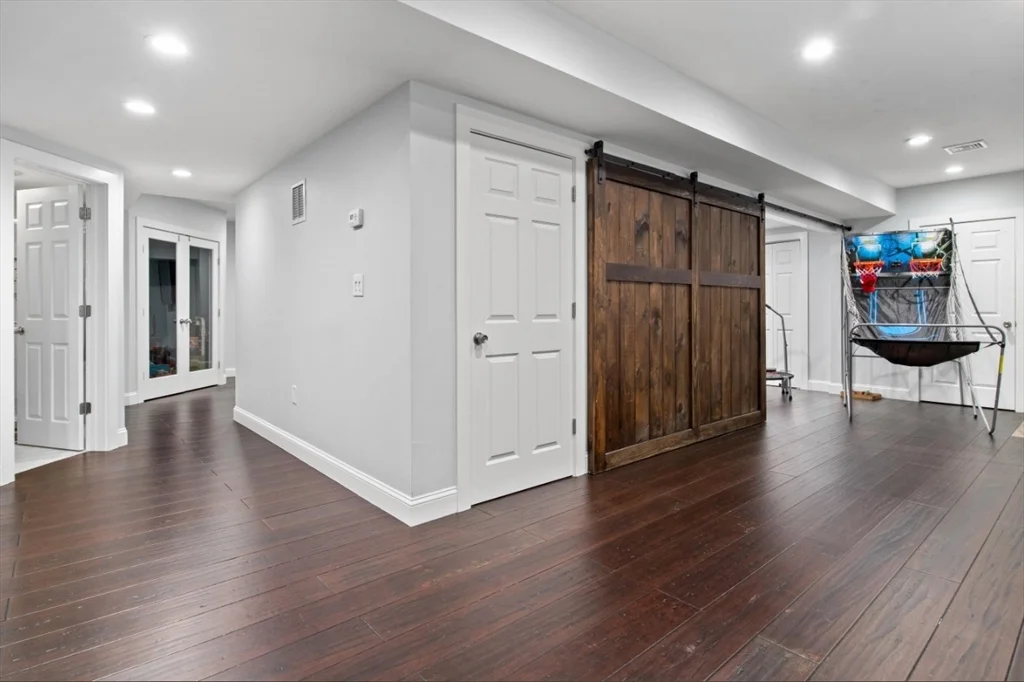 77 Hound Pack Cir, Walpole