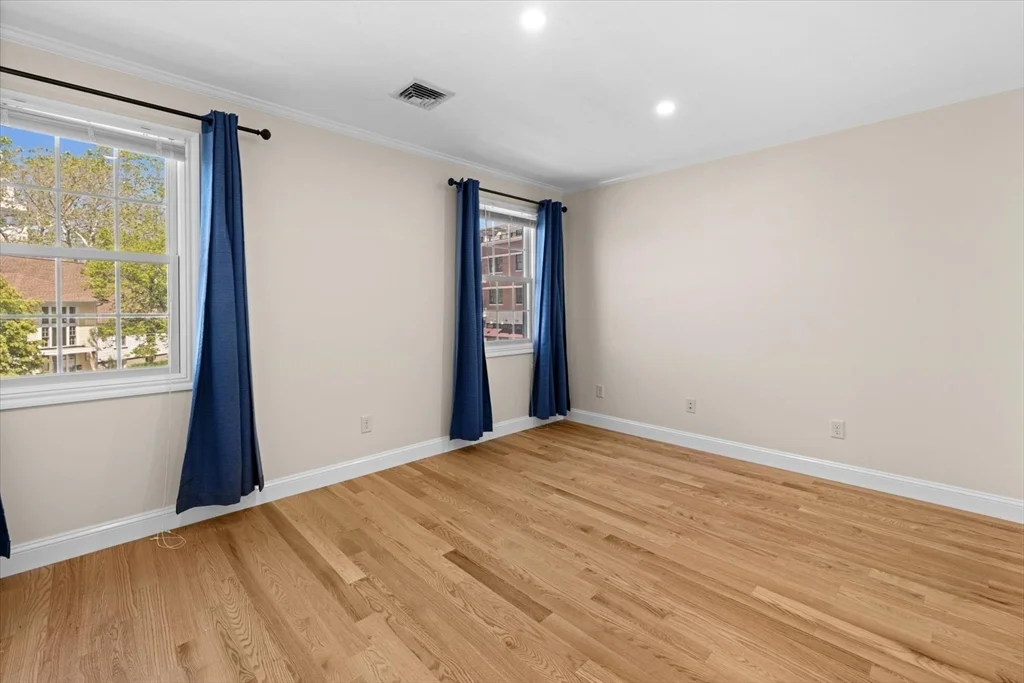 57 Dedham Ave, Needham