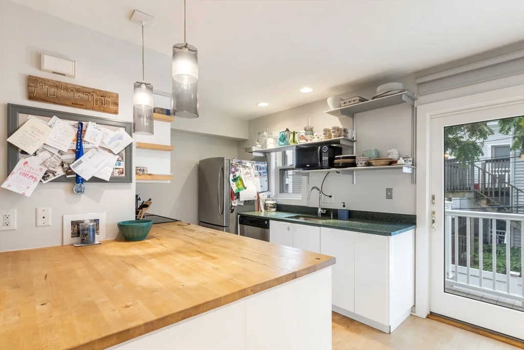 63 Bolton St, South Boston