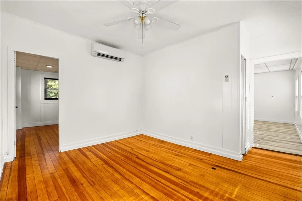 154 Summit St, Pawtucket