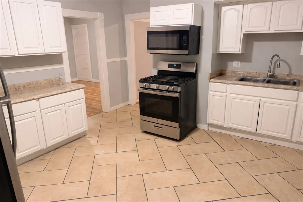 87 Hilldale Ave, Haverhill