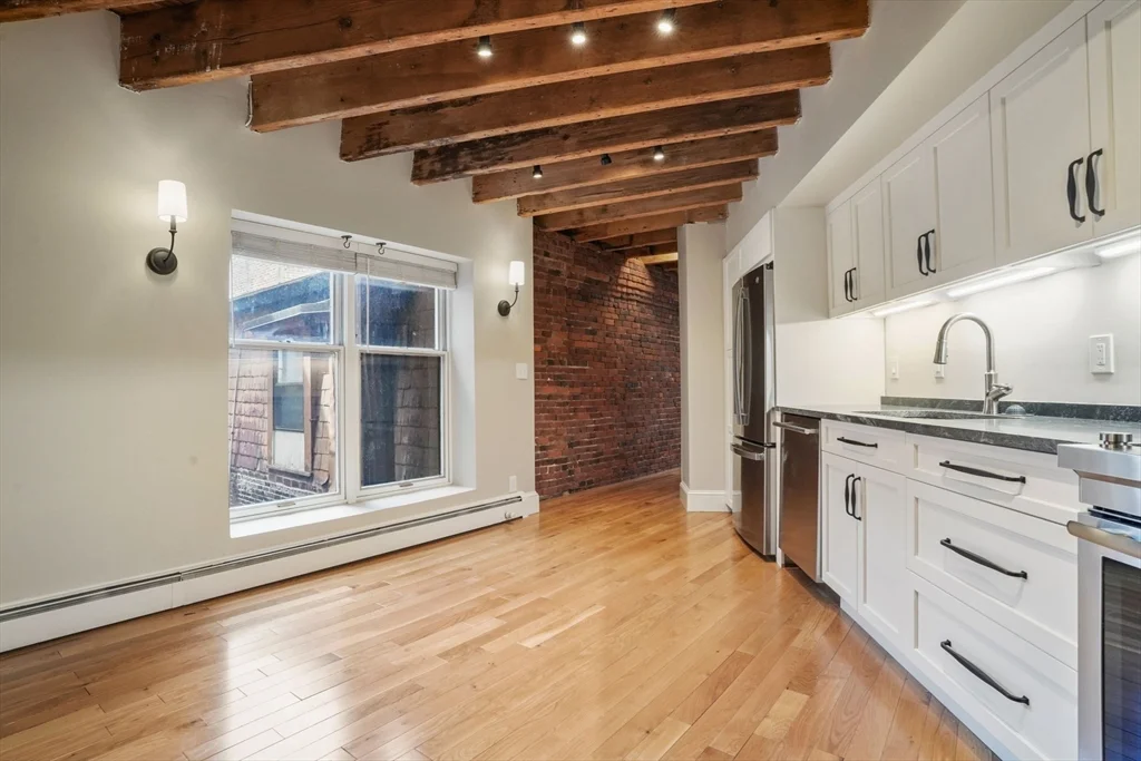122 Fulton St, North End