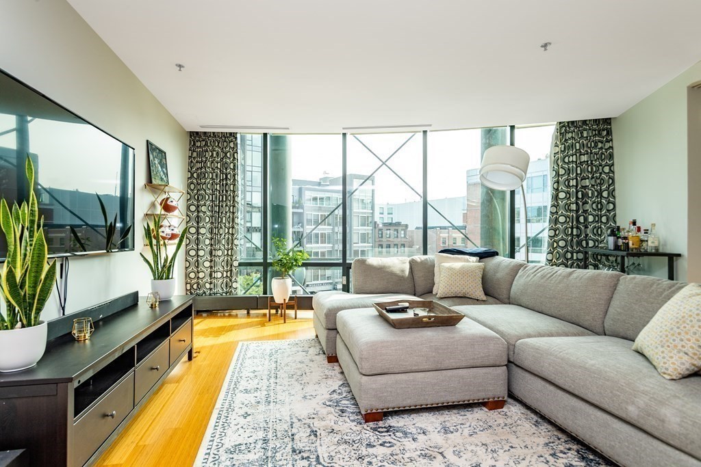 45 Province, Midtown