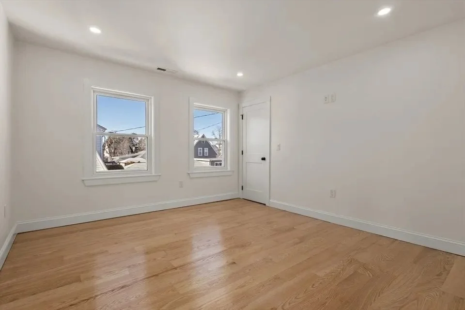 158 North Beacon St, Watertown