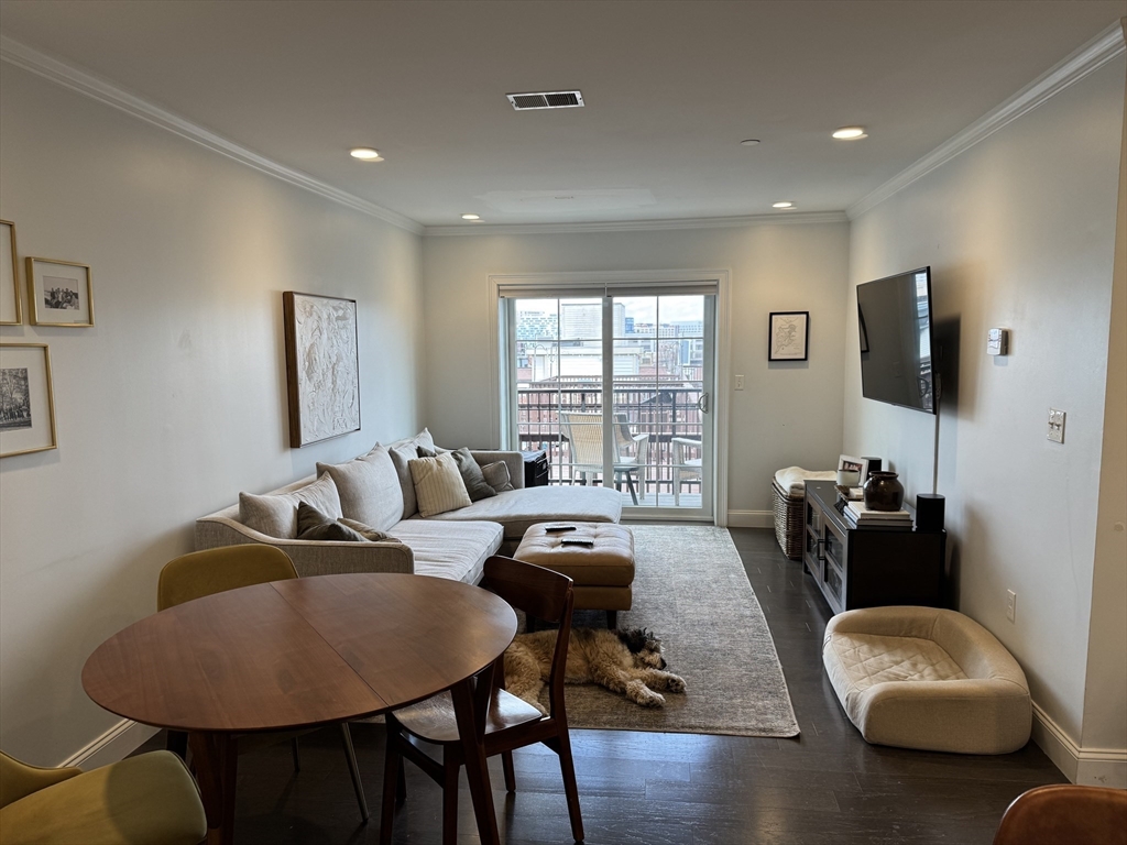 728 East Broadway, South Boston