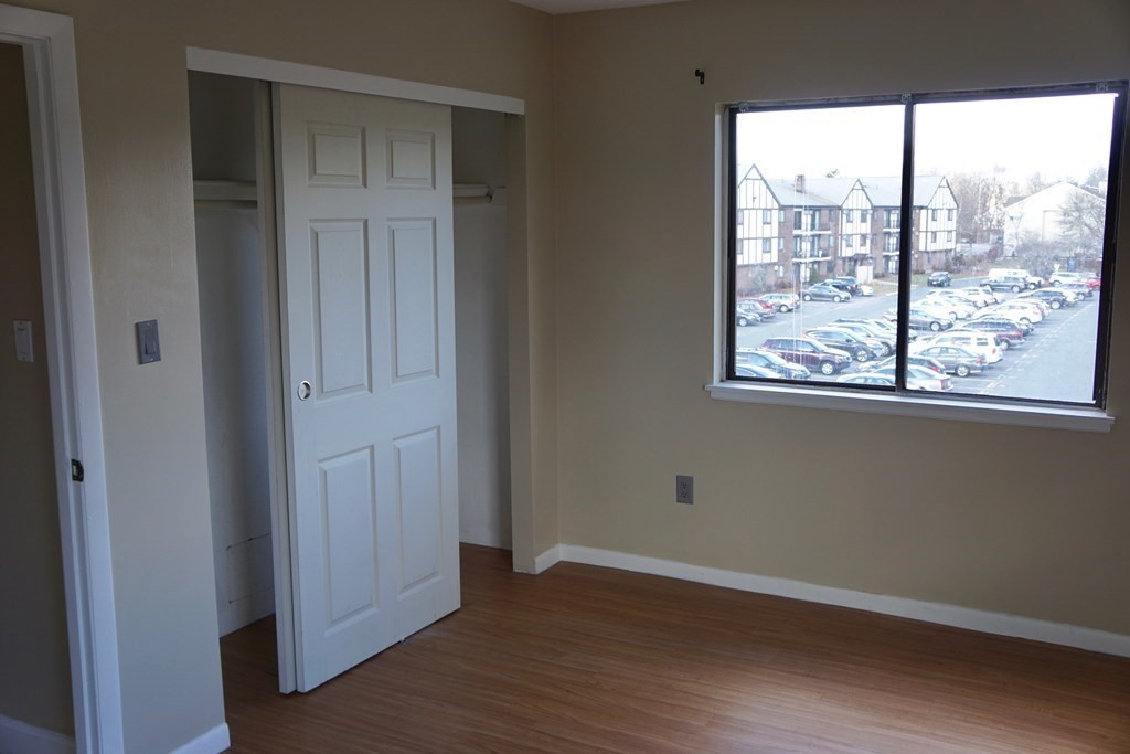 59 Highland Glen Dr, Randolph