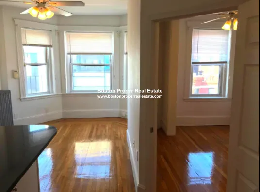 26 Hemenway St, Fenway