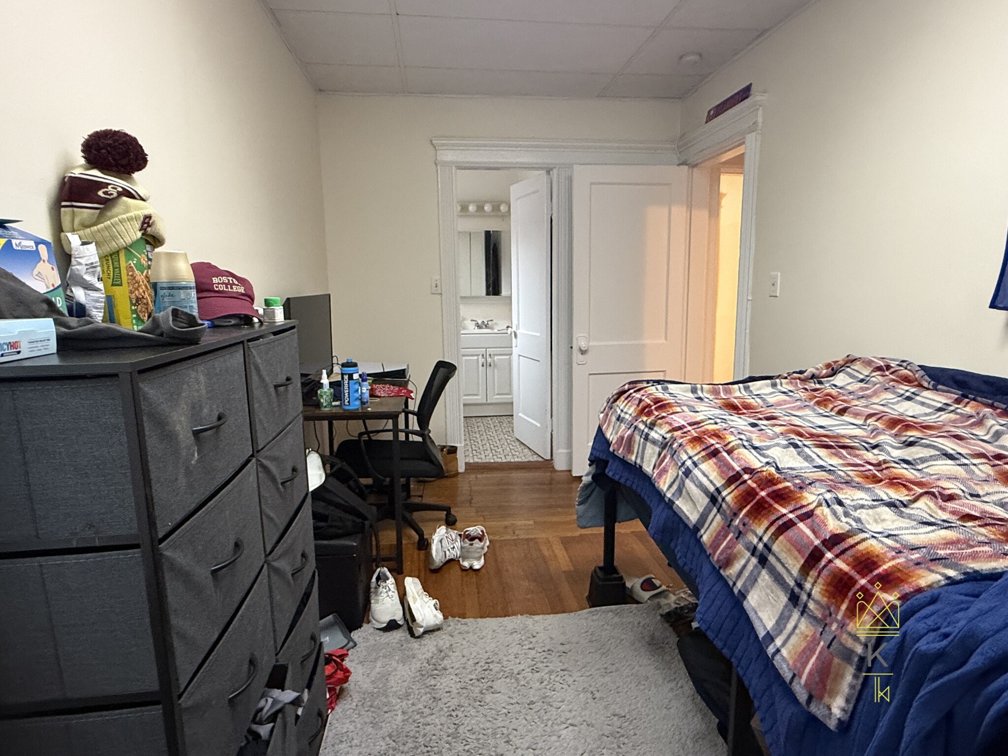 1957 Commonwealth Ave, Brighton