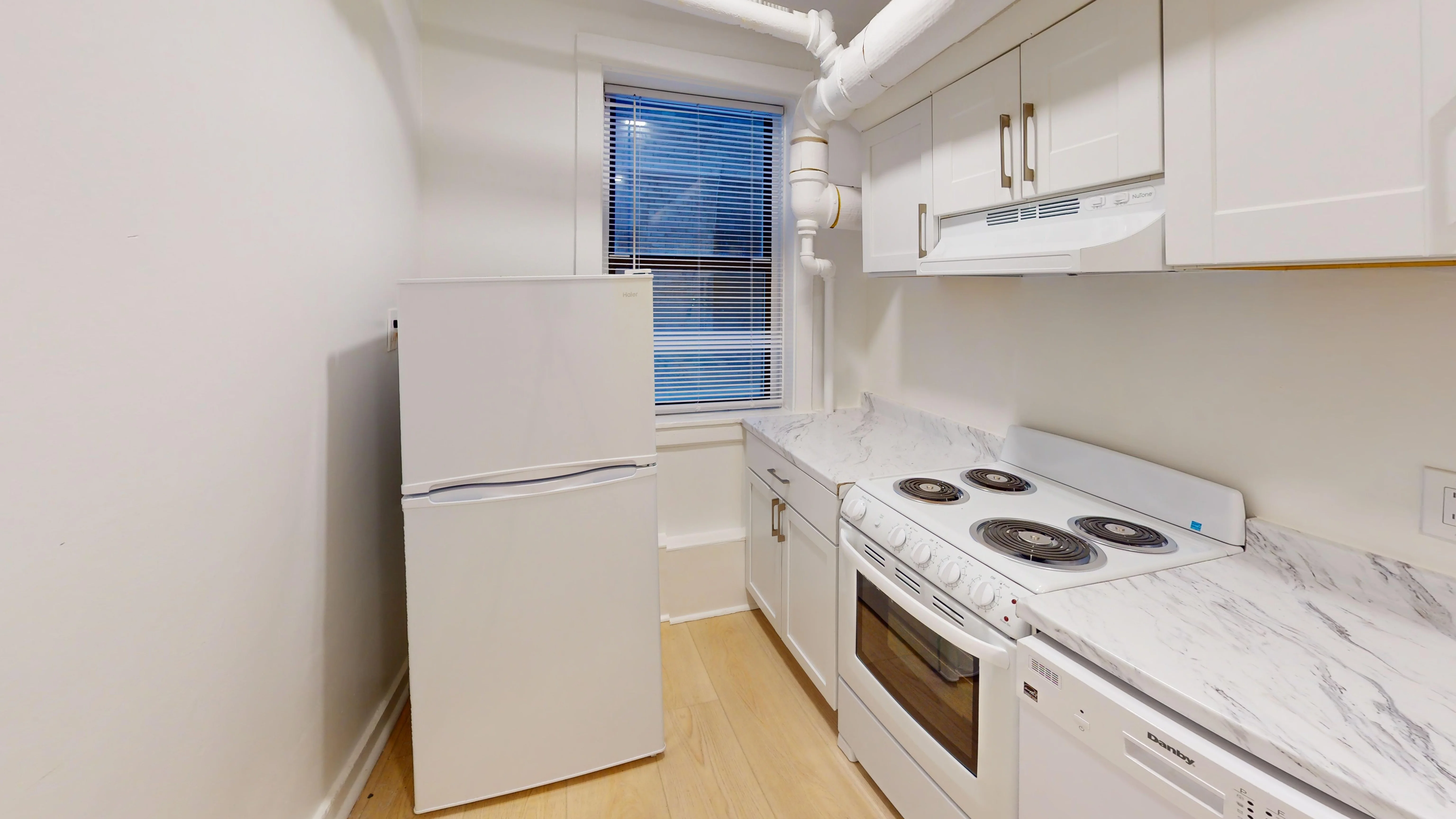 19 Peterborough St, Fenway