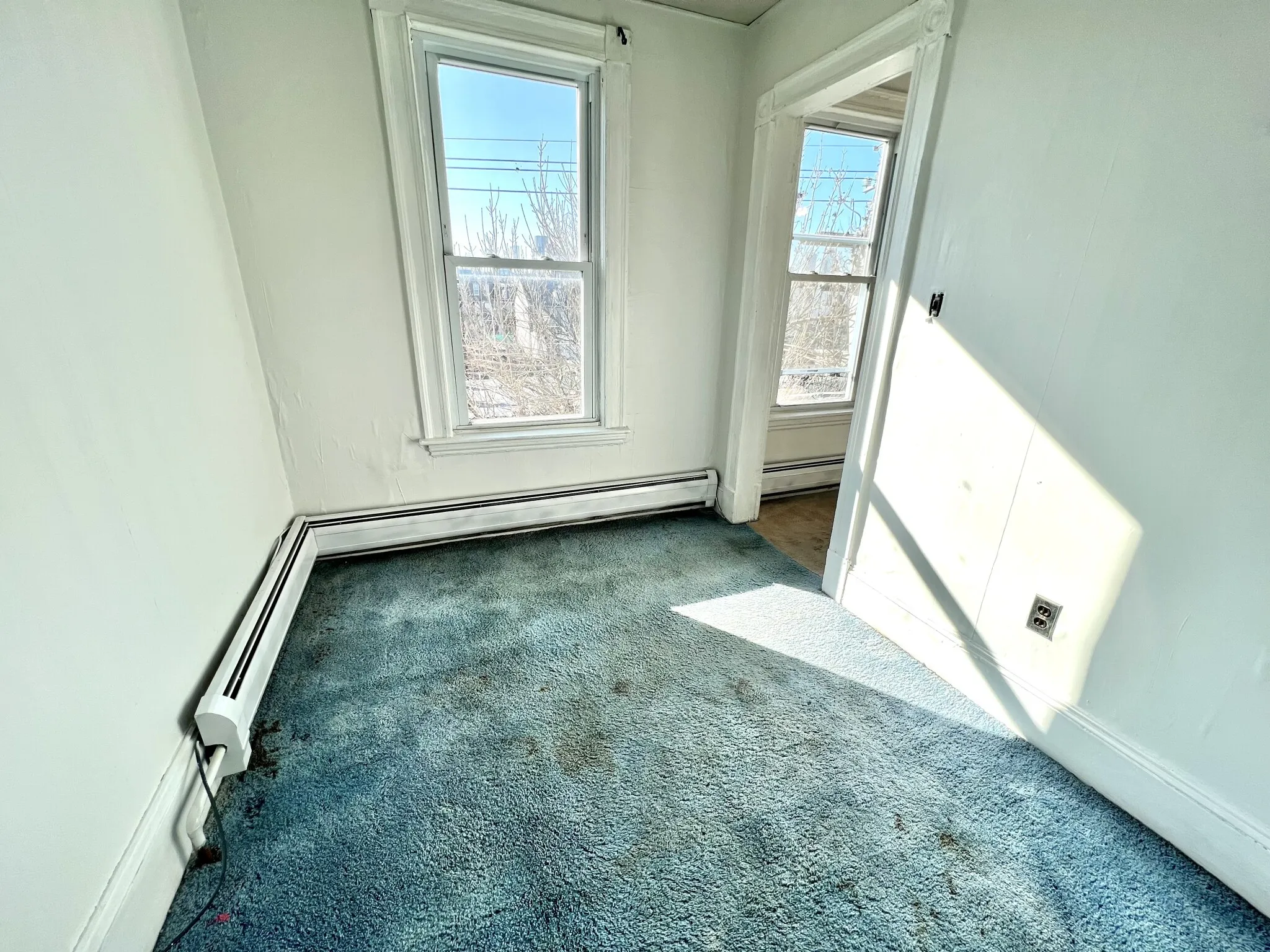 42 Everett St, East Boston