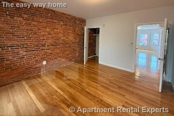 164 Broadway, East Somerville