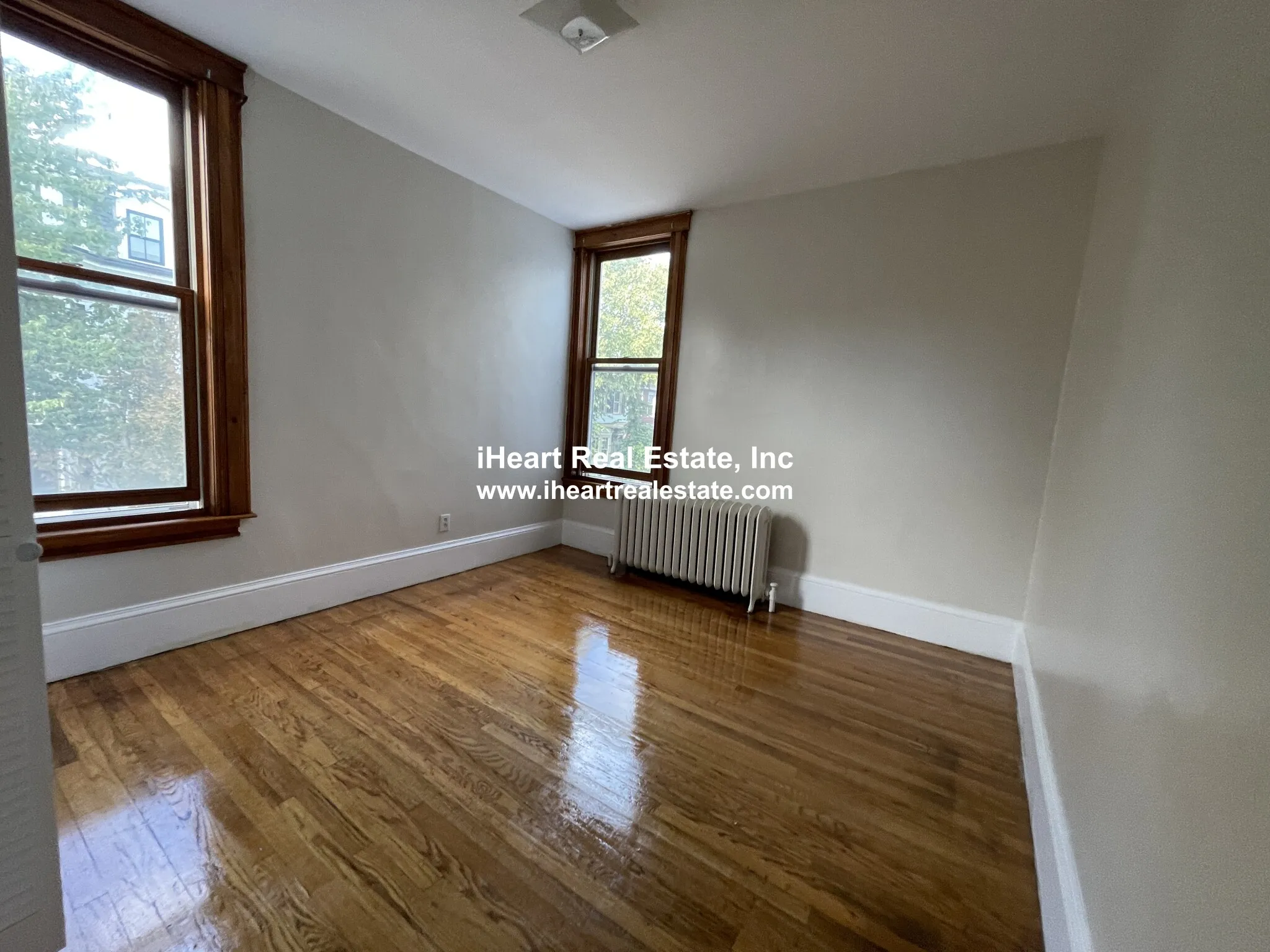 338 K St, South Boston