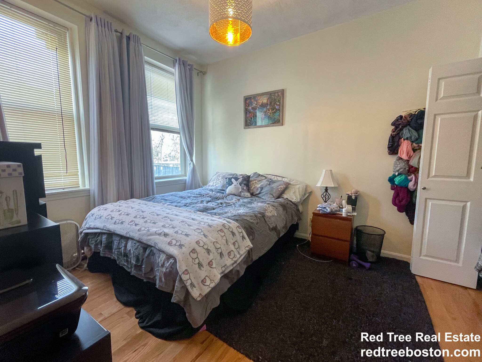 1423 Commonwealth Ave, Brighton