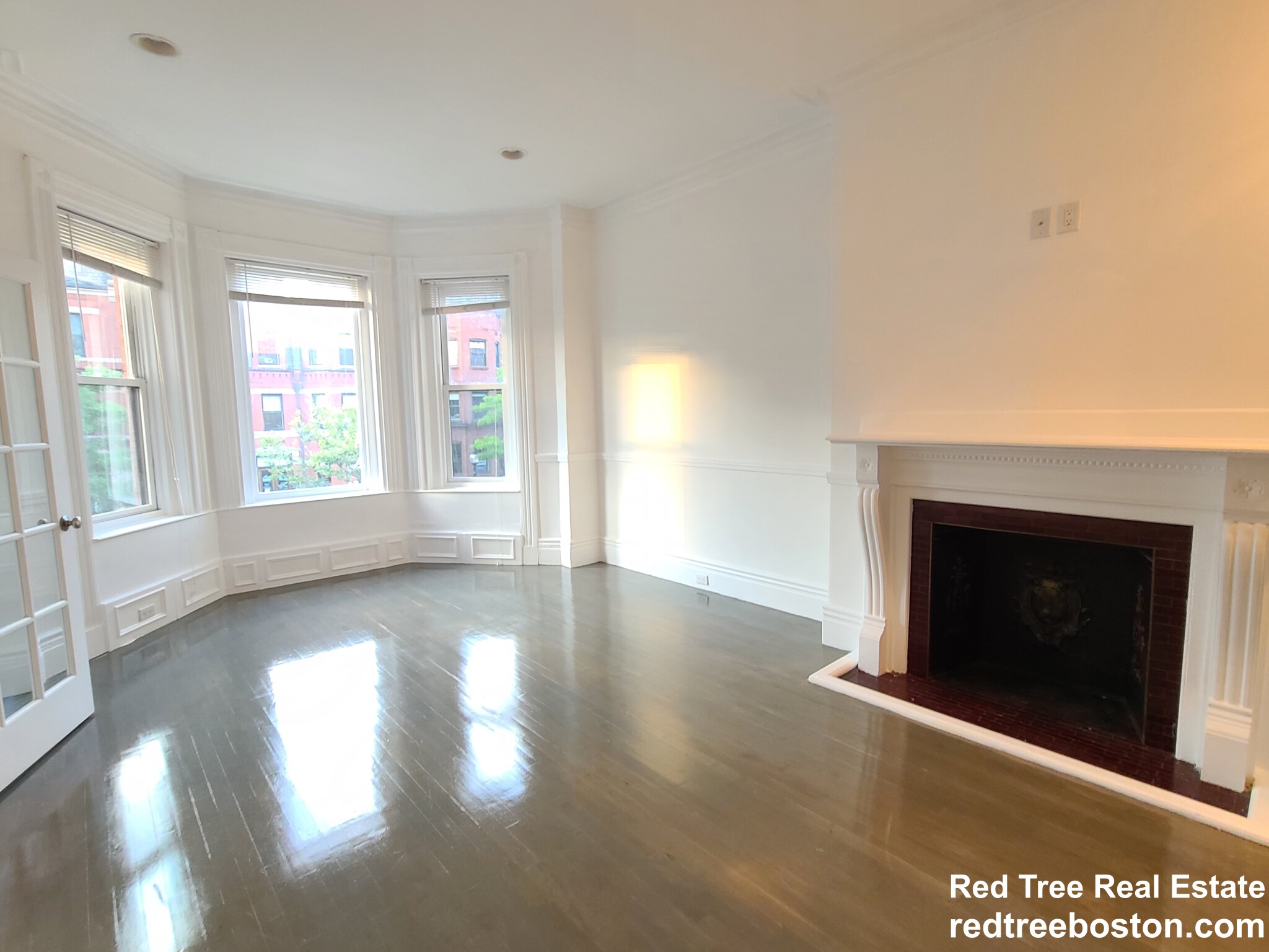 254 Newbury St, Back Bay