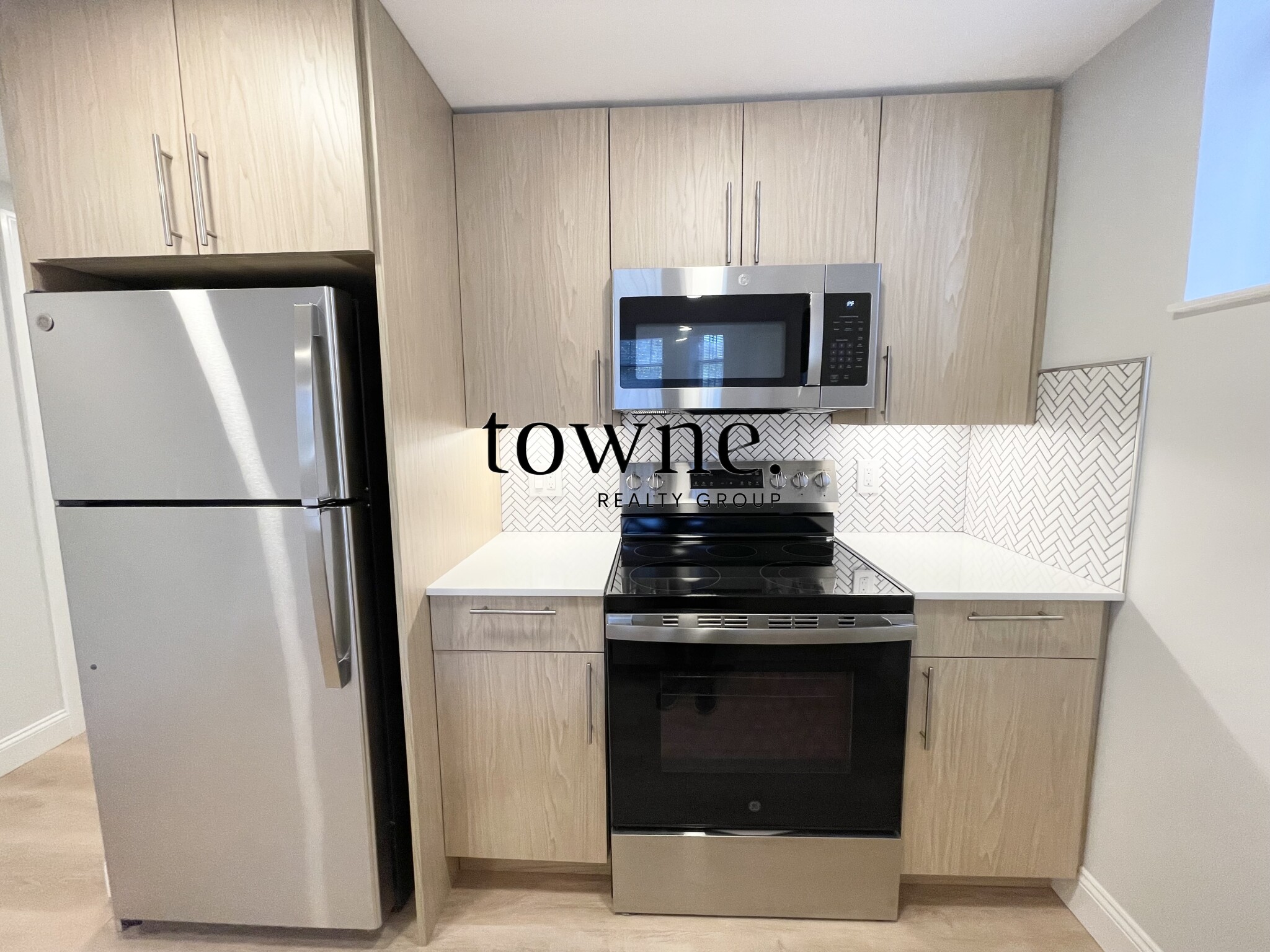 98 Queensberry St, Fenway