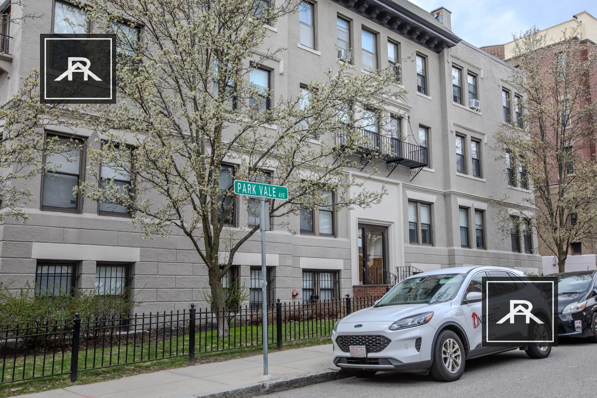 4 Park Vale Ave, Allston