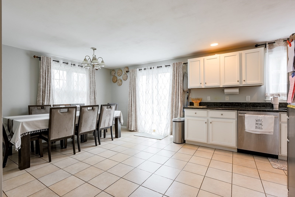 348 Osgood St, North Andover