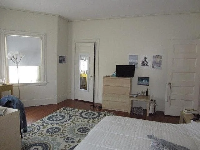 899 Beacon St, Fenway