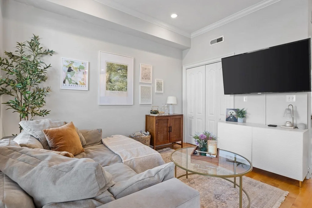 109 N St, South Boston