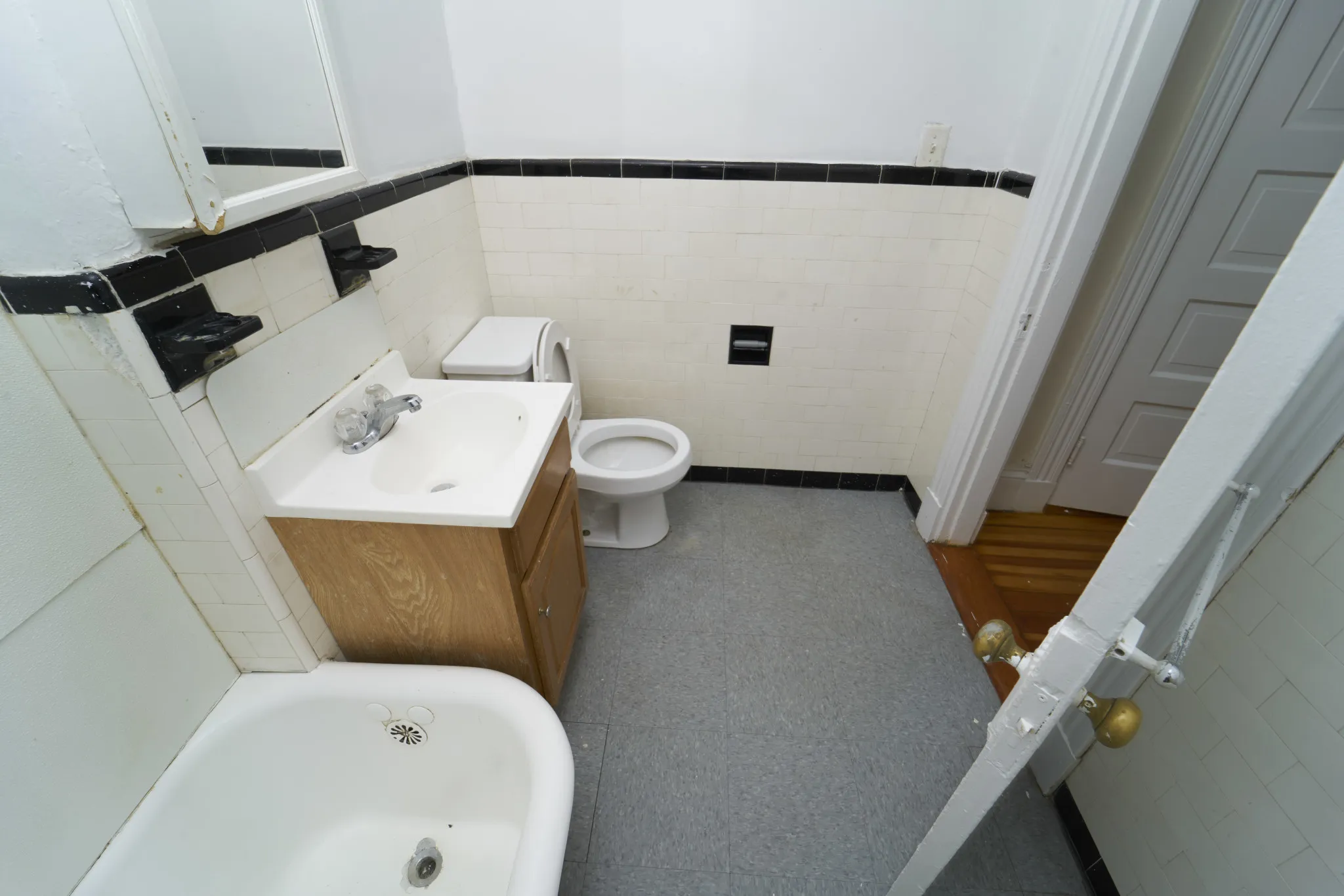 1375 Commonwealth Ave, Brighton