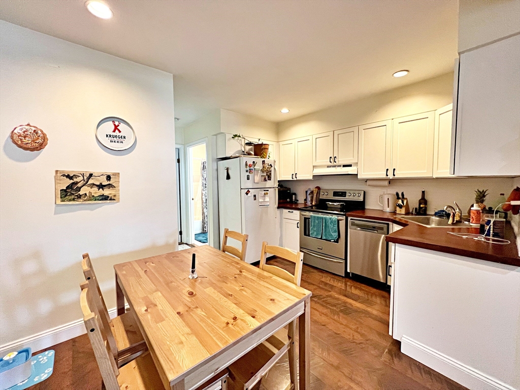 418 Sumner St, East Boston