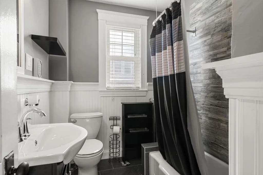 22 Leonard St, Woburn