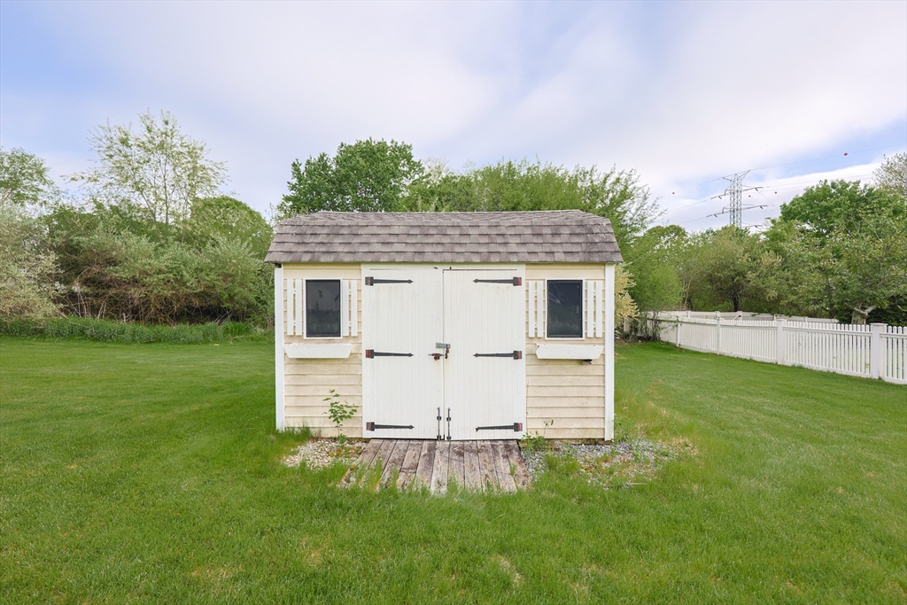 52 Galway Dr, North Attleboro