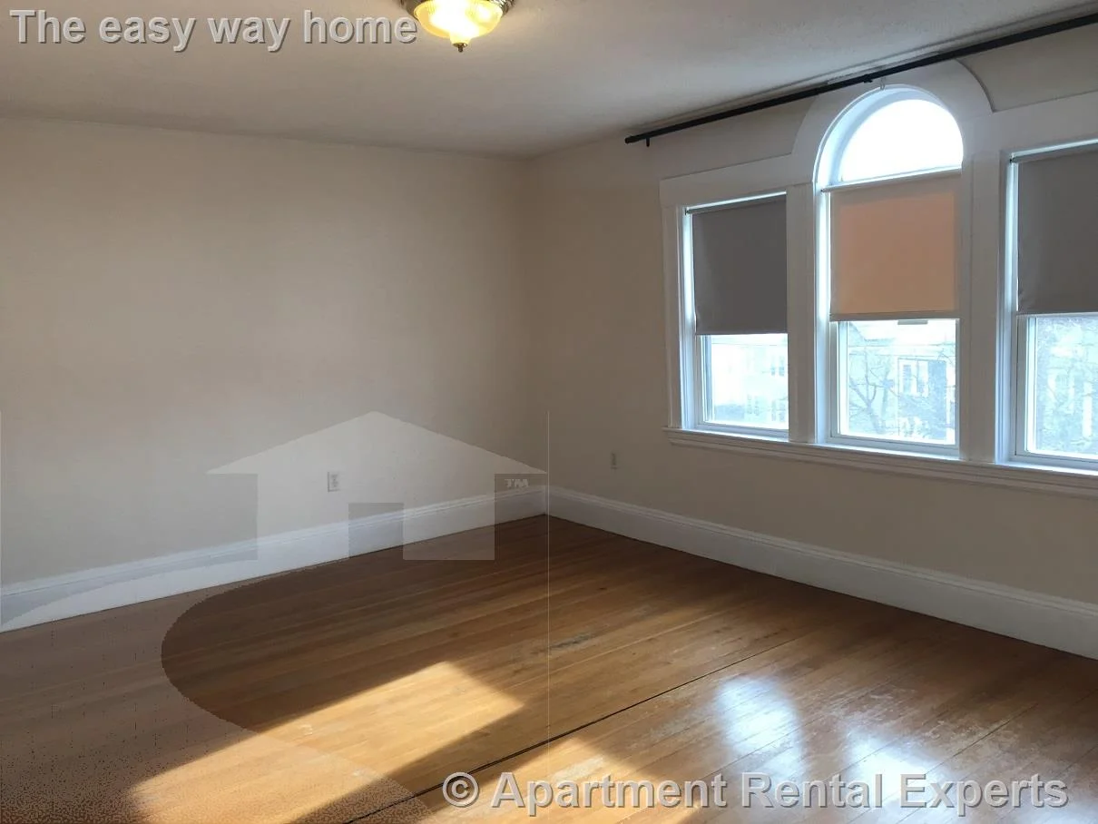 25 Lake St, Arlington Line