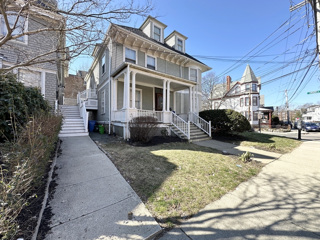 65 Gardner St, Allston