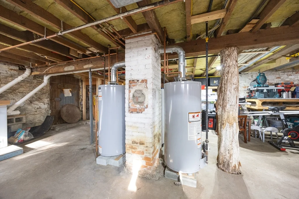 584 Mount Hope St, North Attleboro