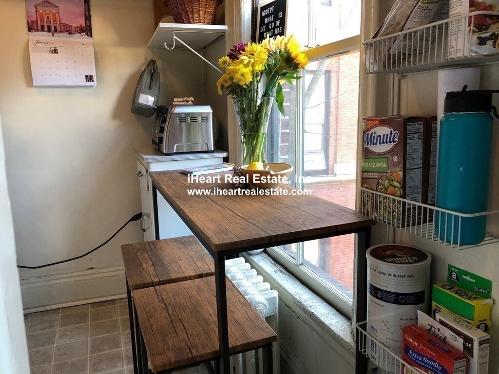 Studio bed, 1 bath apartment for rent at 47 South Russell St Unit 5, Beacon Hill — photo 6 of 7