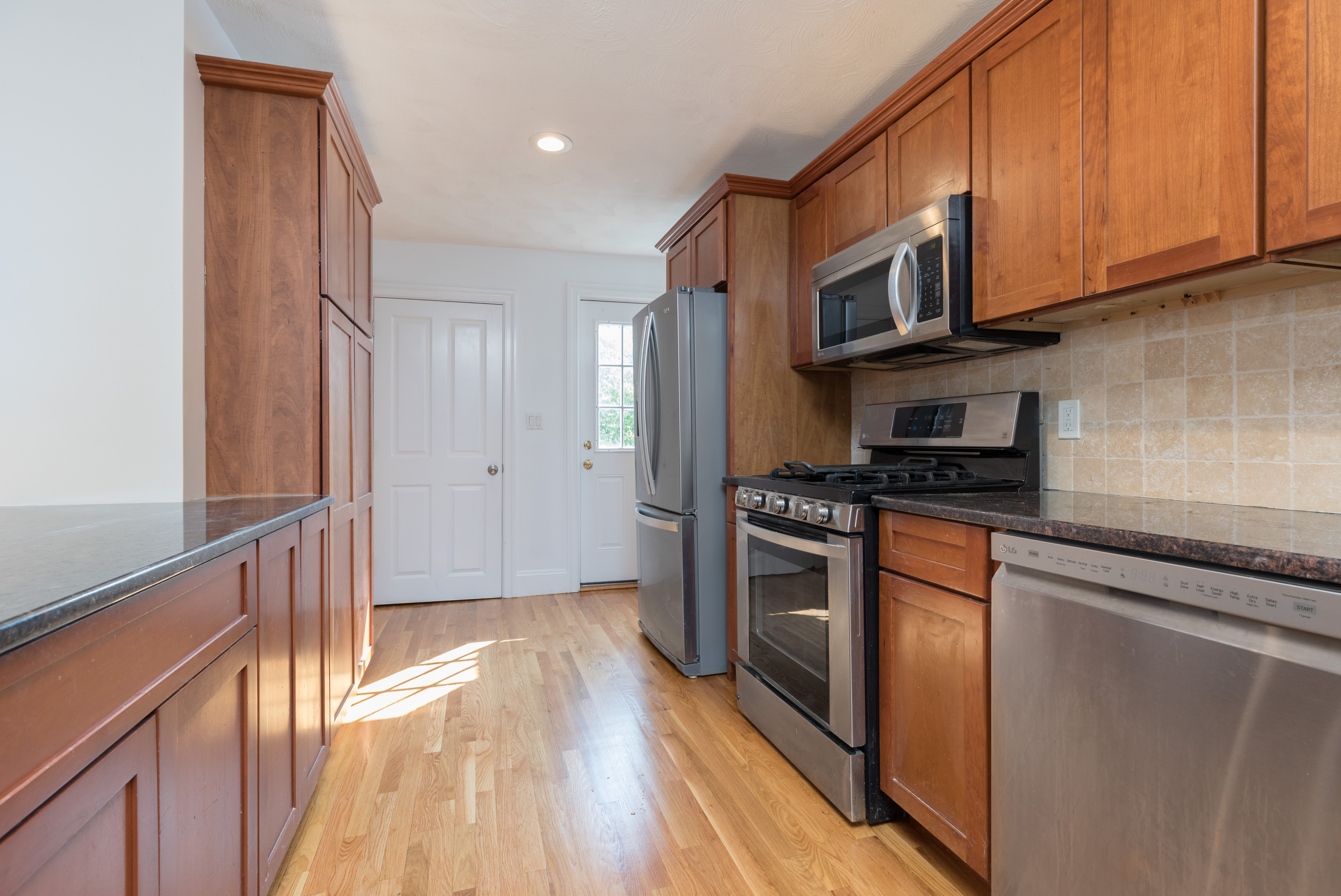 2 bed, 2 bath apartment for rent at 45 Tufts St Unit 2, East Somerville — photo 9 of 14