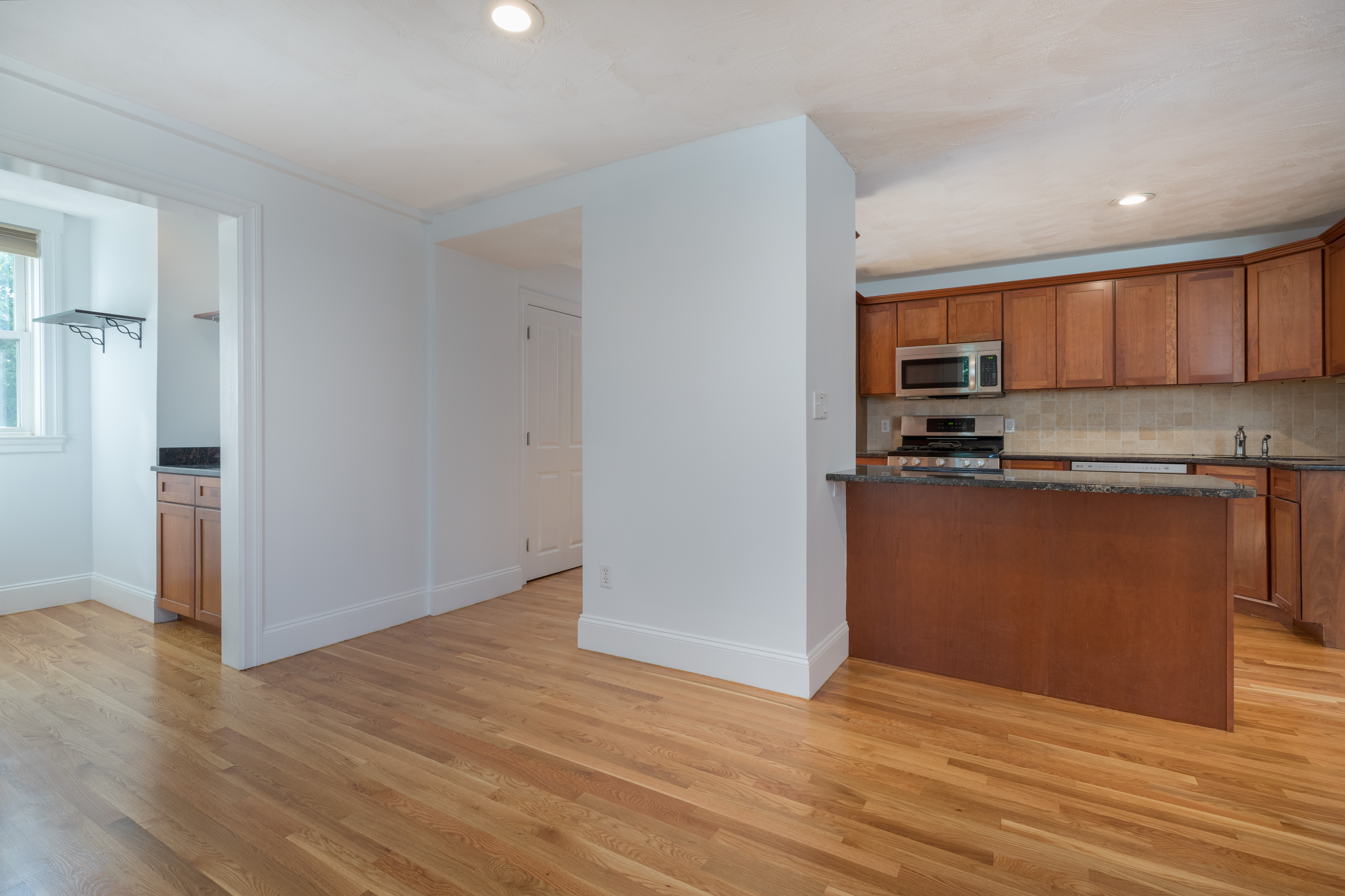 2 bed, 2 bath apartment for rent at 45 Tufts St Unit 2, East Somerville — photo 13 of 14