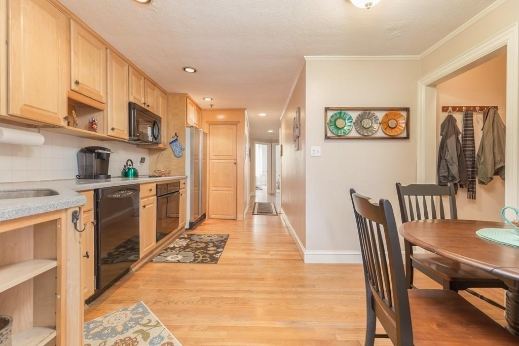 2 bed, 1 bath apartment for rent at 106 Marlborough St Unit 3, Back Bay — photo 5 of 6