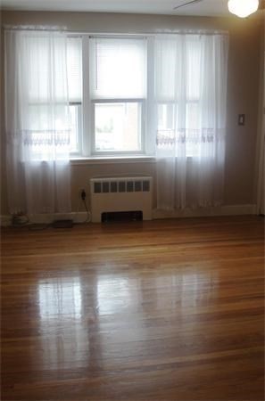 125 Farragut Rd, South Boston