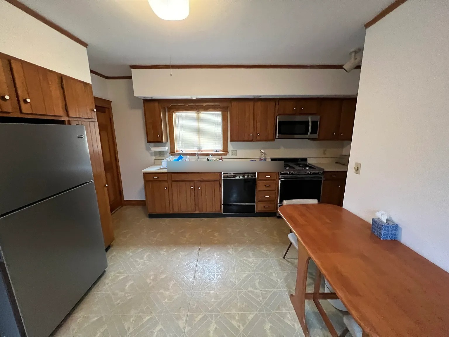 80 Curtis St, Tufts