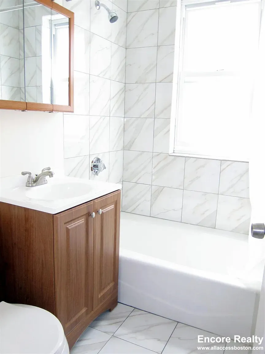 155 Summer St, Spring Hill