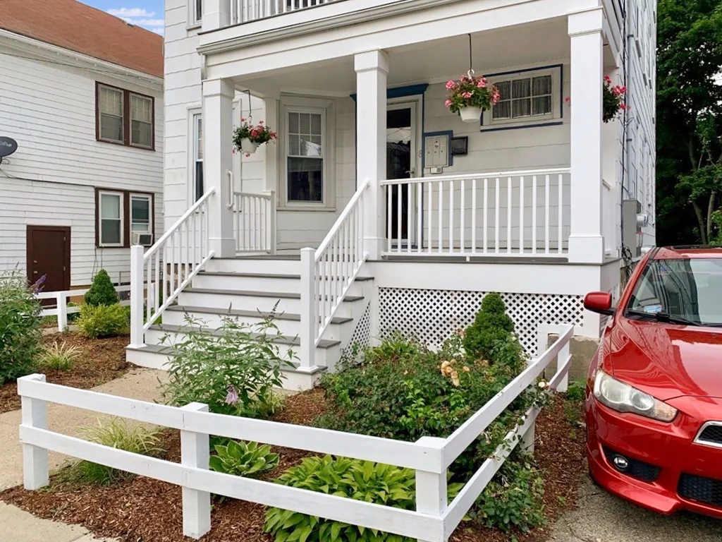 8 Wyvern St, Jamaica Plain