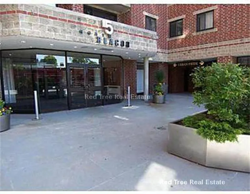 15 North Beacon St, Allston