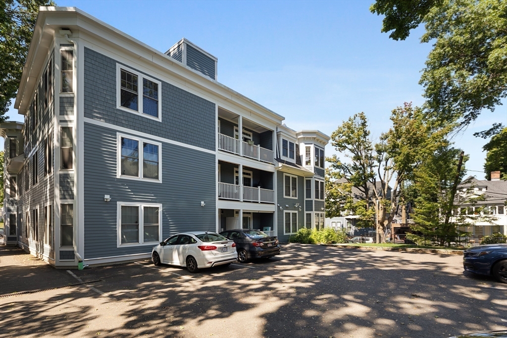 176 Humboldt Ave, Roxbury