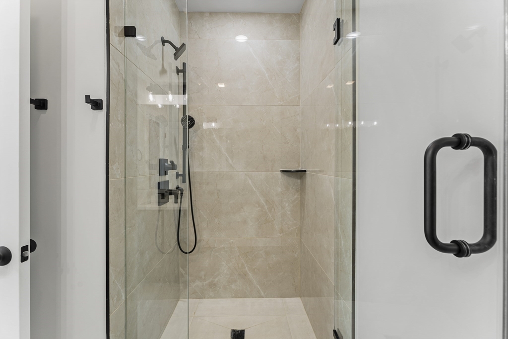 115 Thurston St, Winter Hill