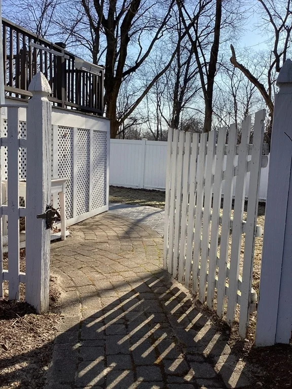 51 Rangeley Rd, Arlington