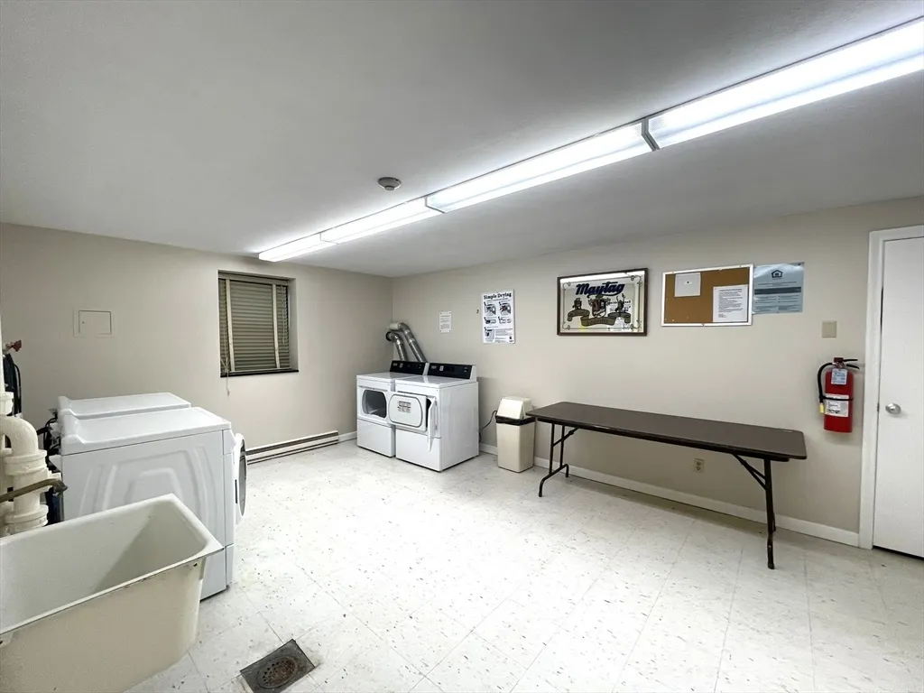 1325 Worcester Rd, Framingham