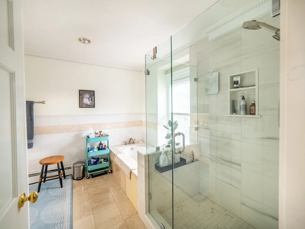 36 Tremont St, The Port