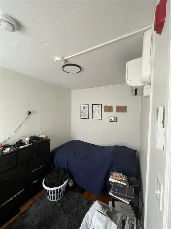 7 Main St, Foxboro